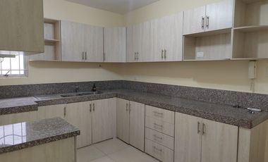 Departamento de alquiler en La Urbanización Las Cumbres, Ceibos, 1 parqueo.