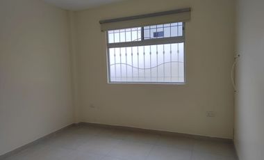 Departamento de alquiler en La Urbanización Las Cumbres, Ceibos, 1 parqueo.