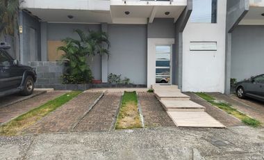 Departamento de alquiler en La Urbanización Las Cumbres, Ceibos, 1 parqueo.