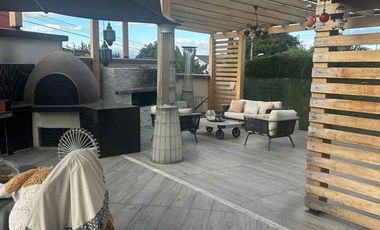 Venta casa campestre moderna con piscina en MIRAVALLE 2