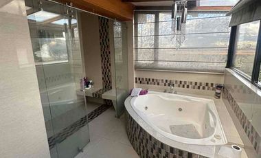 Venta casa campestre moderna con piscina en MIRAVALLE 2