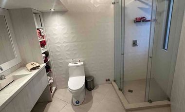 Venta casa campestre moderna con piscina en MIRAVALLE 2