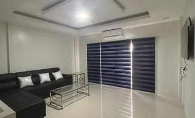 Fully Furnished 3 bedrooms townhouse with common swimming pool for rent in Malabanias Angeles City