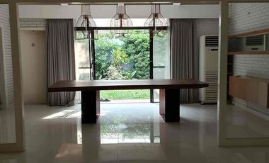Modern Stylish Bungalow House for Lease in San Lorenzo Village Makati PP CODE L1558