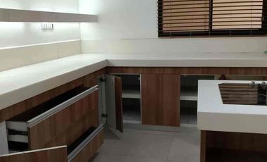 Modern Stylish Bungalow House for Lease in San Lorenzo Village Makati PP CODE L1558
