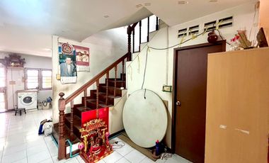 Your Dream Home Opportunity Is Here! For Sale: 3-Storey Townhome, 4 Bedrooms in Soi Charan 75 — Solid Structure, Minor Renovation Needed!