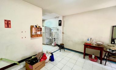 Your Dream Home Opportunity Is Here! For Sale: 3-Storey Townhome, 4 Bedrooms in Soi Charan 75 — Solid Structure, Minor Renovation Needed!