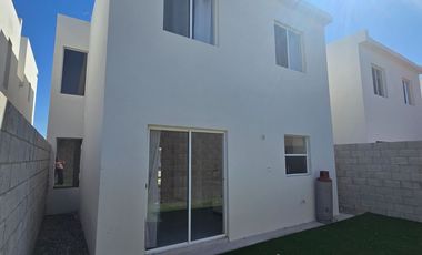 CASA DE RENTA EN CERRADA QUEBEC, MEXICALI