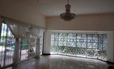 4 Bedroom H&L in White Plains, Quezon City