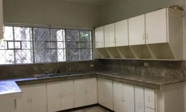 4 Bedroom H&L in White Plains, Quezon City