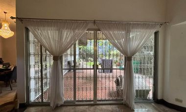 4 Bedroom H&L in White Plains, Quezon City