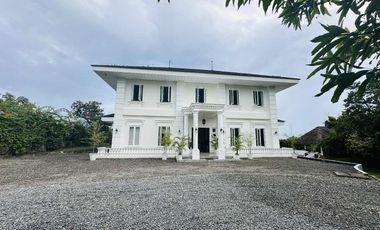 LUXURY EUROPEAN HOUSE SEAFRONT PROPERTY FOR SALE WITH SWIMMING POOL IN PANGLAO ISLAND OF BOHOL