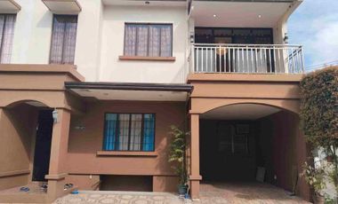 ELEGANT HOUSE AND LOT INSIDE GIGH END  SUBDIVISION