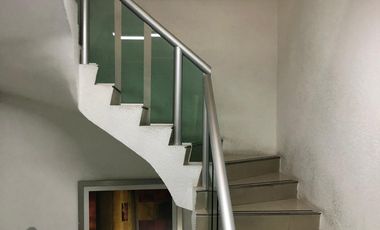 GRAN OPORTUNIDAD DE VENTA EDIFICIO EN NAPOLES