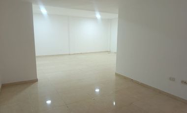 ARRIENDO LOCAL EN CABECERA