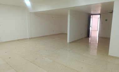 ARRIENDO LOCAL EN CABECERA