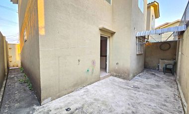 Alquiler de Casa de 3 Dormitorios - Urbanización Villa Bonita Etapa 9, Conjunto cerrado con Guardianía