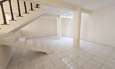Casa en Renta en Toluca Col  Lomas Altas 5 recamaras