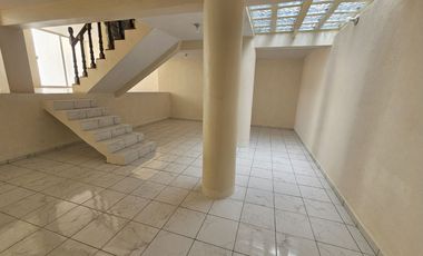 Casa en Renta en Toluca Col  Lomas Altas 5 recamaras