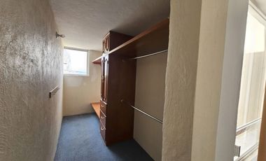 Casa en Renta en Toluca Col  Lomas Altas 5 recamaras