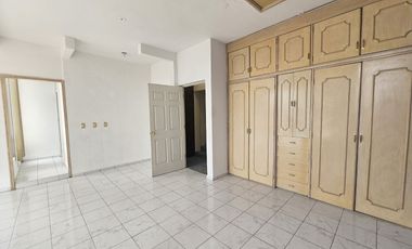 Casa en Renta en Toluca Col  Lomas Altas 5 recamaras