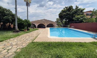 CASA CAMPESTRE CON PISCINA