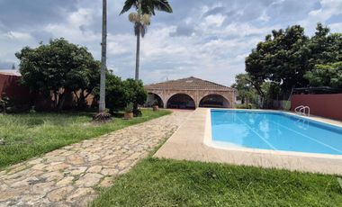 CASA CAMPESTRE CON PISCINA