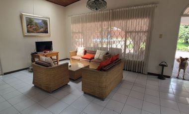 CASA CAMPESTRE CON PISCINA