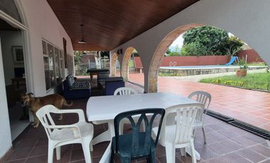 CASA CAMPESTRE CON PISCINA