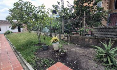 CASA CAMPESTRE CON PISCINA