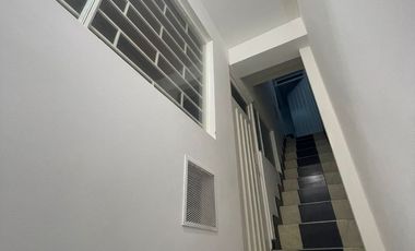 CASA EN VENTA BARRIO VILLA ITALIA CON LOCAL COMERCIAL
