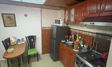 CASA EN VENTA BARRIO VILLA ITALIA CON LOCAL COMERCIAL