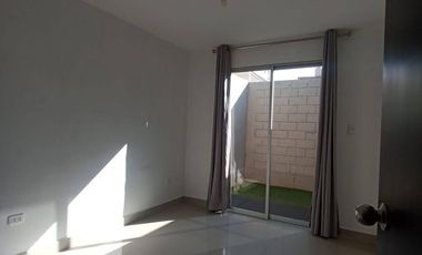 Casa en alquiler Urb. Villaclub Ica!