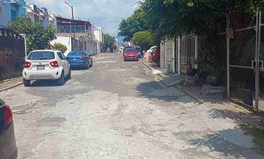 CASA EN VENTA EN FRACC PRIVADAS DEL SOL