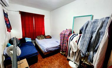 Casa Habitacional con Local Comercial sobre Juan Soto