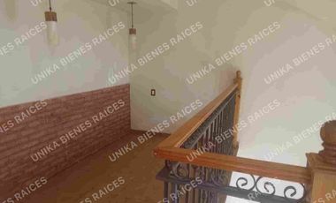 BONITA CASA EN CONDOMINIO, CERCA DE CU, TOLUCA CENTRO, BUENOS ACABADOS