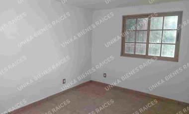 BONITA CASA EN CONDOMINIO, CERCA DE CU, TOLUCA CENTRO, BUENOS ACABADOS