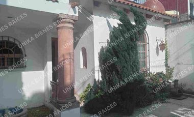 BONITA CASA EN CONDOMINIO, CERCA DE CU, TOLUCA CENTRO, BUENOS ACABADOS