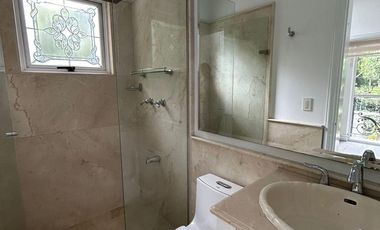 Casa de lujo Ideal para quienes buscan confort, privacidad y elegancia