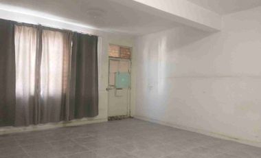 SE VENDE CASA ANTIGUA EN EL CENTRO DE AGUASCALIENTES.