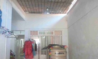 SE VENDE CASA ANTIGUA EN EL CENTRO DE AGUASCALIENTES.