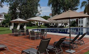 VILLA 8,000 m2 JARDIN