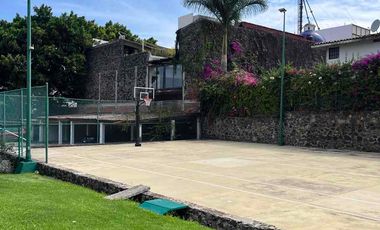 VILLA 8,000 m2 JARDIN