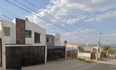 REMATO CASA EN LAGOS DE MORENO JALISCO