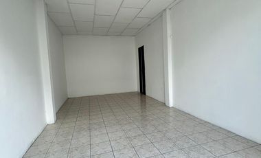 Local Comercial en Alquiler en la Alborada, 1 Baño, Norte de Guayaquil.