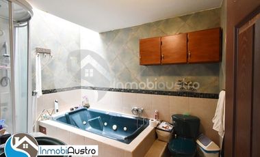Yanuncay, Venta de Casa Rentera de Dos Apartamentos