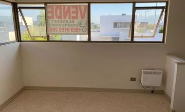 SE VENDE LINDA CASA EN CONDOMINIO LOS CASTAÑOS, BUIN, CASI NUEVA