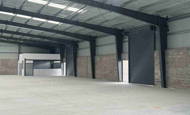 Rento Excelente Bodega de 1.400 m2 en Ambato