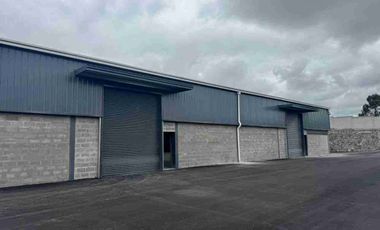 Rento Excelente Bodega de 1.400 m2 en Ambato
