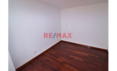 Venta De Departamento En Ate – Urbanización Alpamayo 2Do Piso